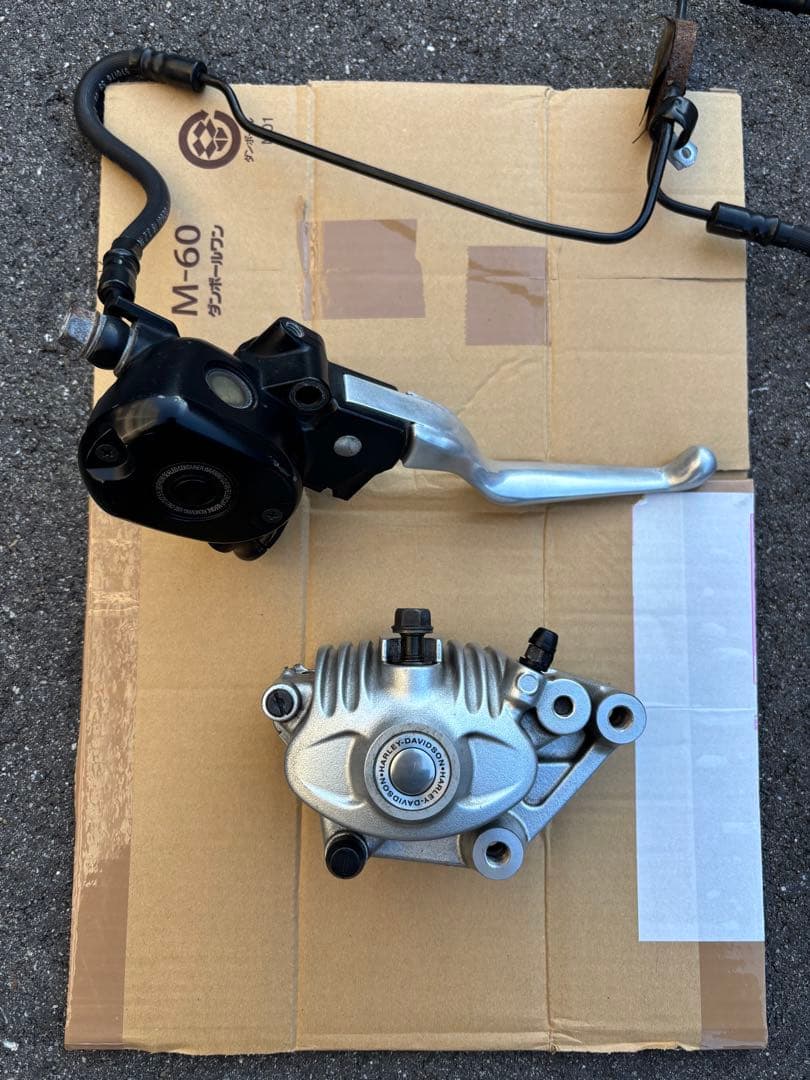 【純正】ハーレーダビッドソン ブレーキキャリパー　ブレーキマスター　セット売り