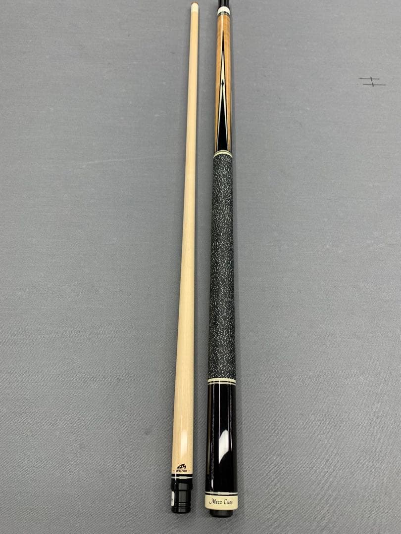 Rtx 　ほぼ新品　mezz axi ビリヤードキュー
