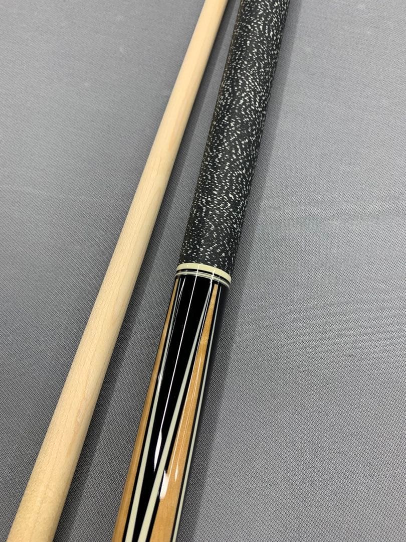 Rtx 　ほぼ新品　mezz axi ビリヤードキュー