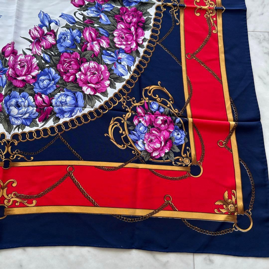 GUCCI グッチ 大判スカーフ 花柄 美品 シルク 85×87cm ネイビー