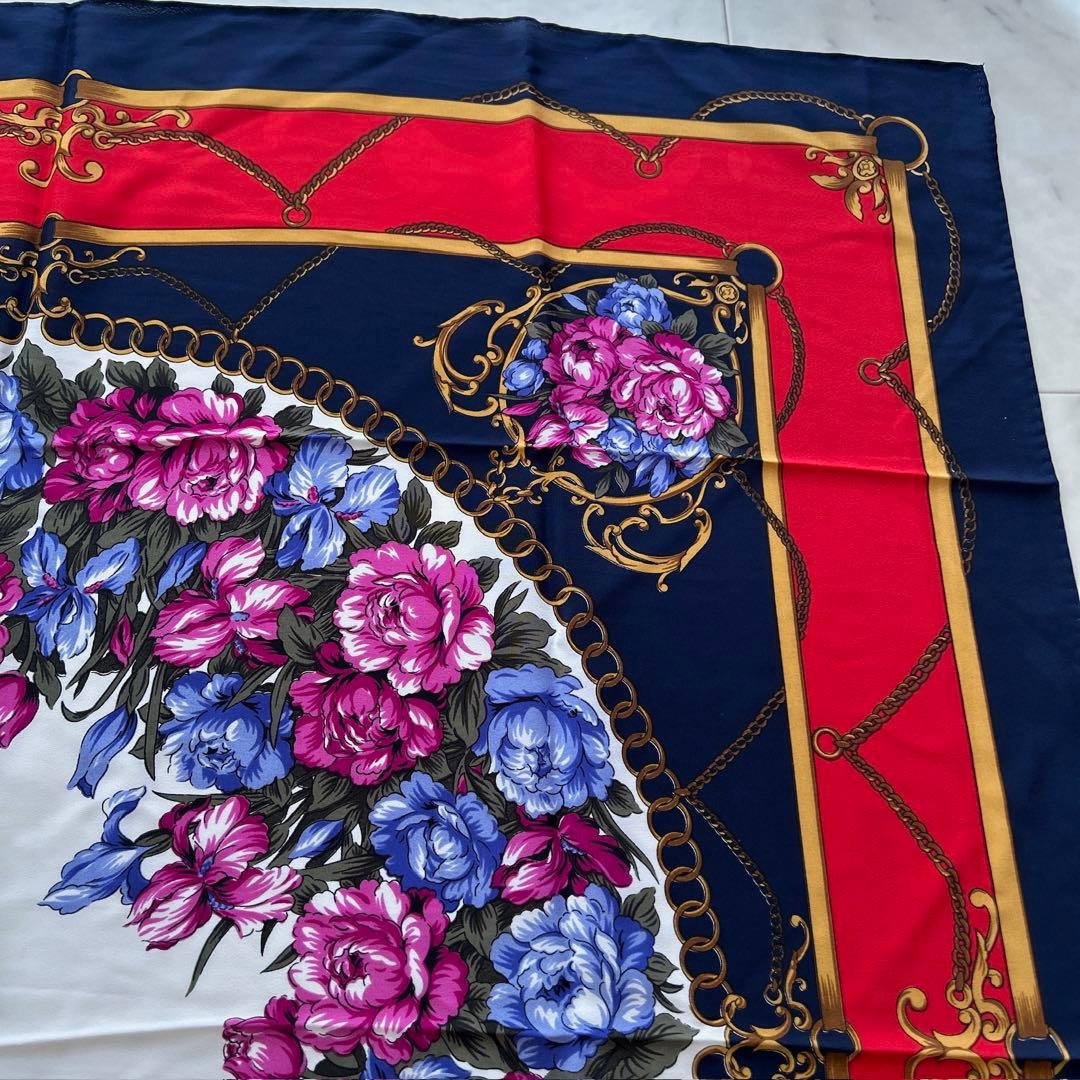 GUCCI グッチ 大判スカーフ 花柄 美品 シルク 85×87cm ネイビー