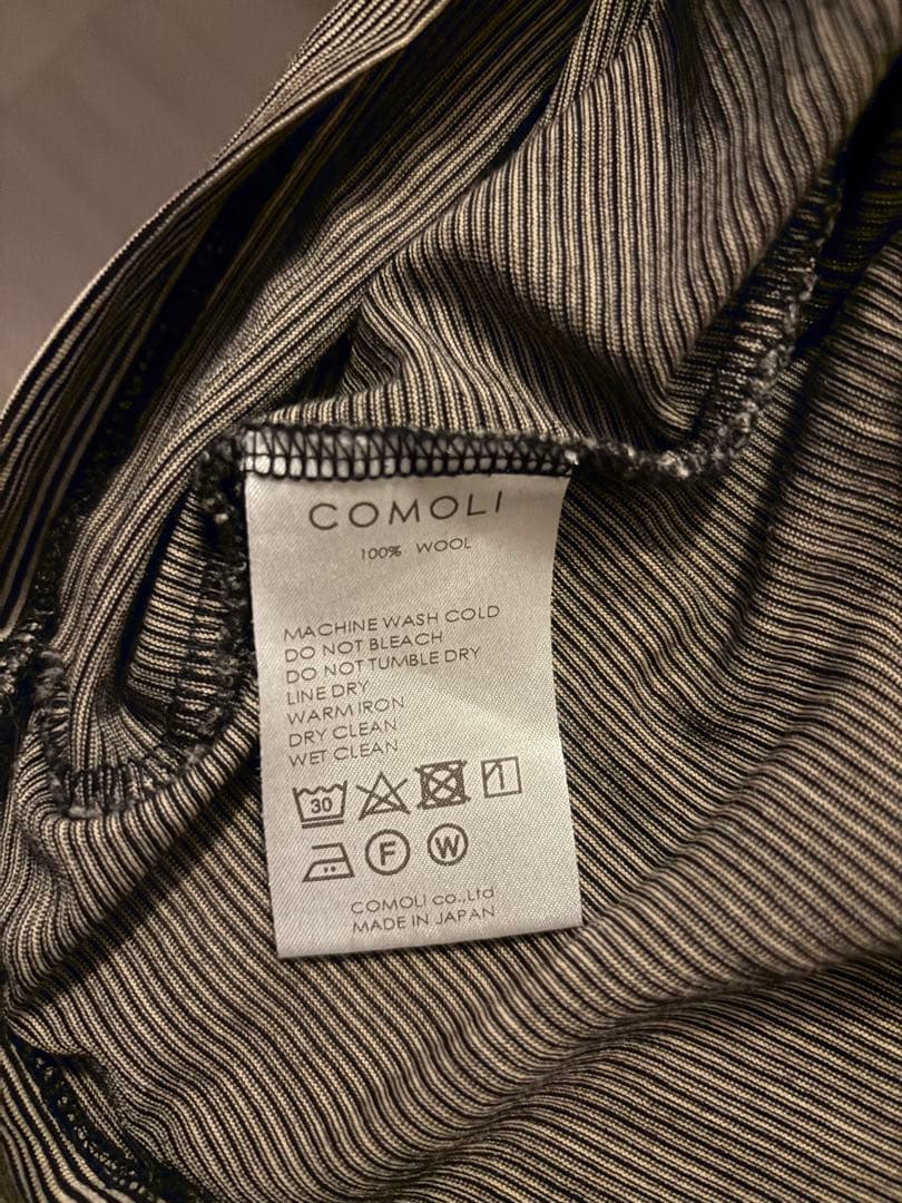 COMOLI ポケット付きグレーサマーウールTシャツ　サイズ3
