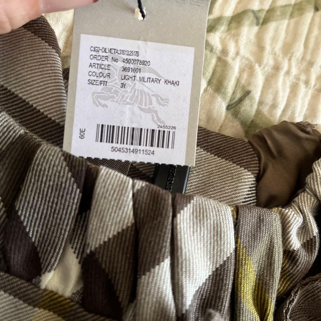 新品タグ付き　バーバリー　バーバリーチルドレン　ワンピース　3歳