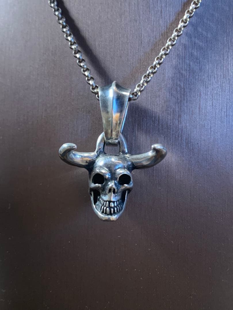 新品 Gabor ウルトラファザー シェブロンベイル ミラクルスカル ペンダント