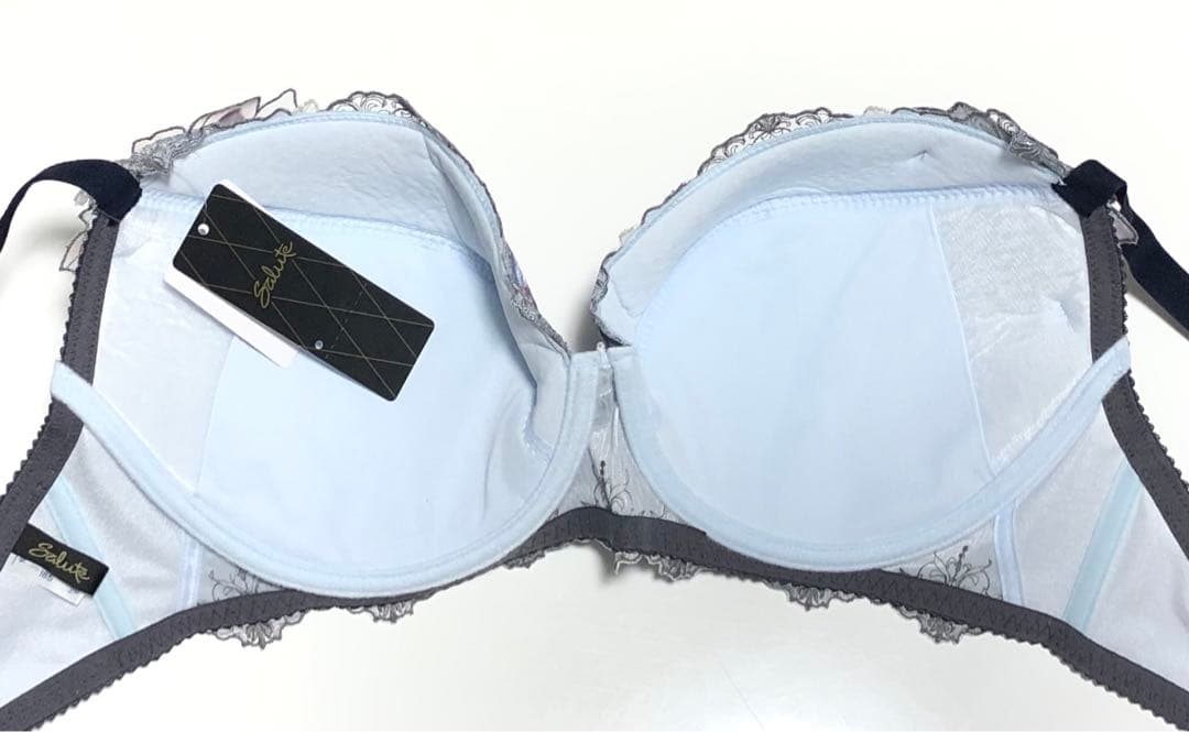 【I85LL】【希少】ワコール　サルート 23G ブラショーツ SX 新品未使用