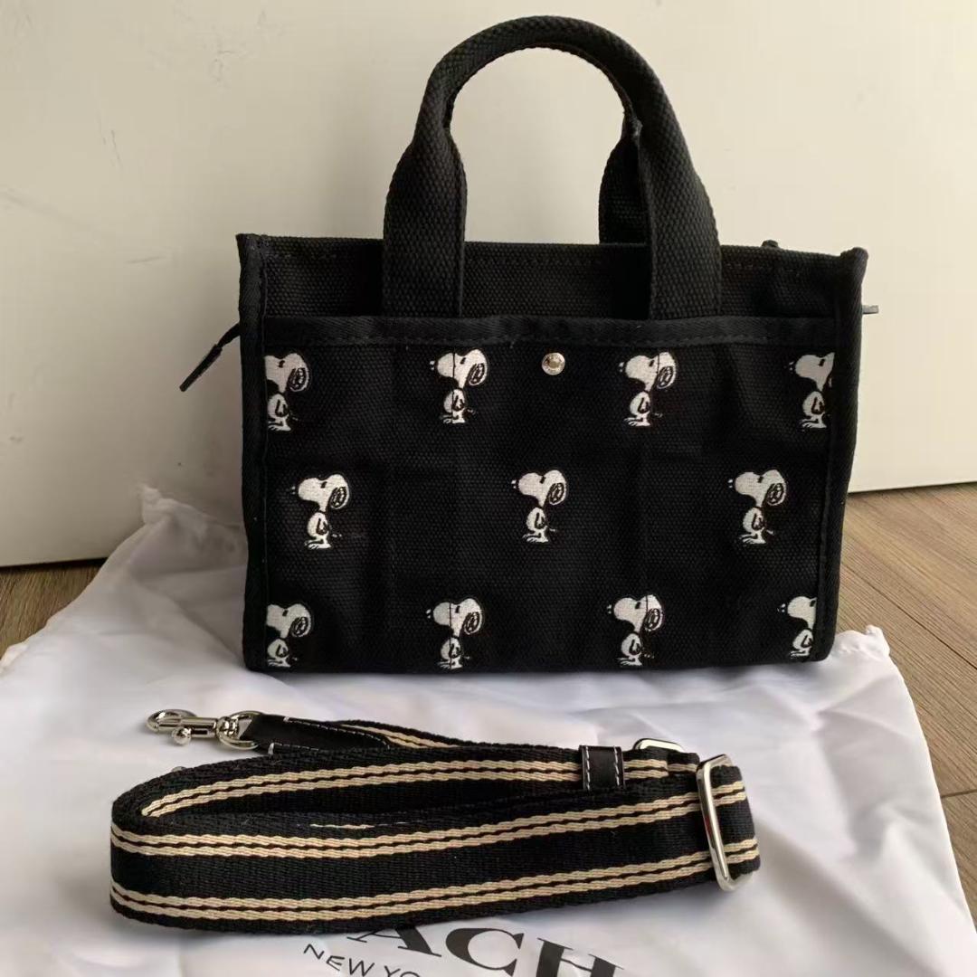 美品✨コーチ カーゴ トート 26 スヌーピー コラボ ブラック CBF70