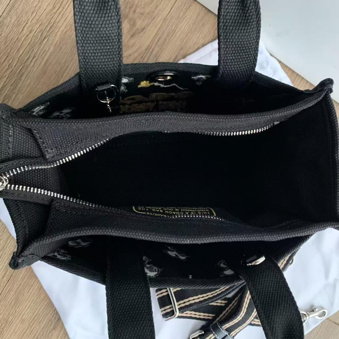 美品✨コーチ カーゴ トート 26 スヌーピー コラボ ブラック CBF70