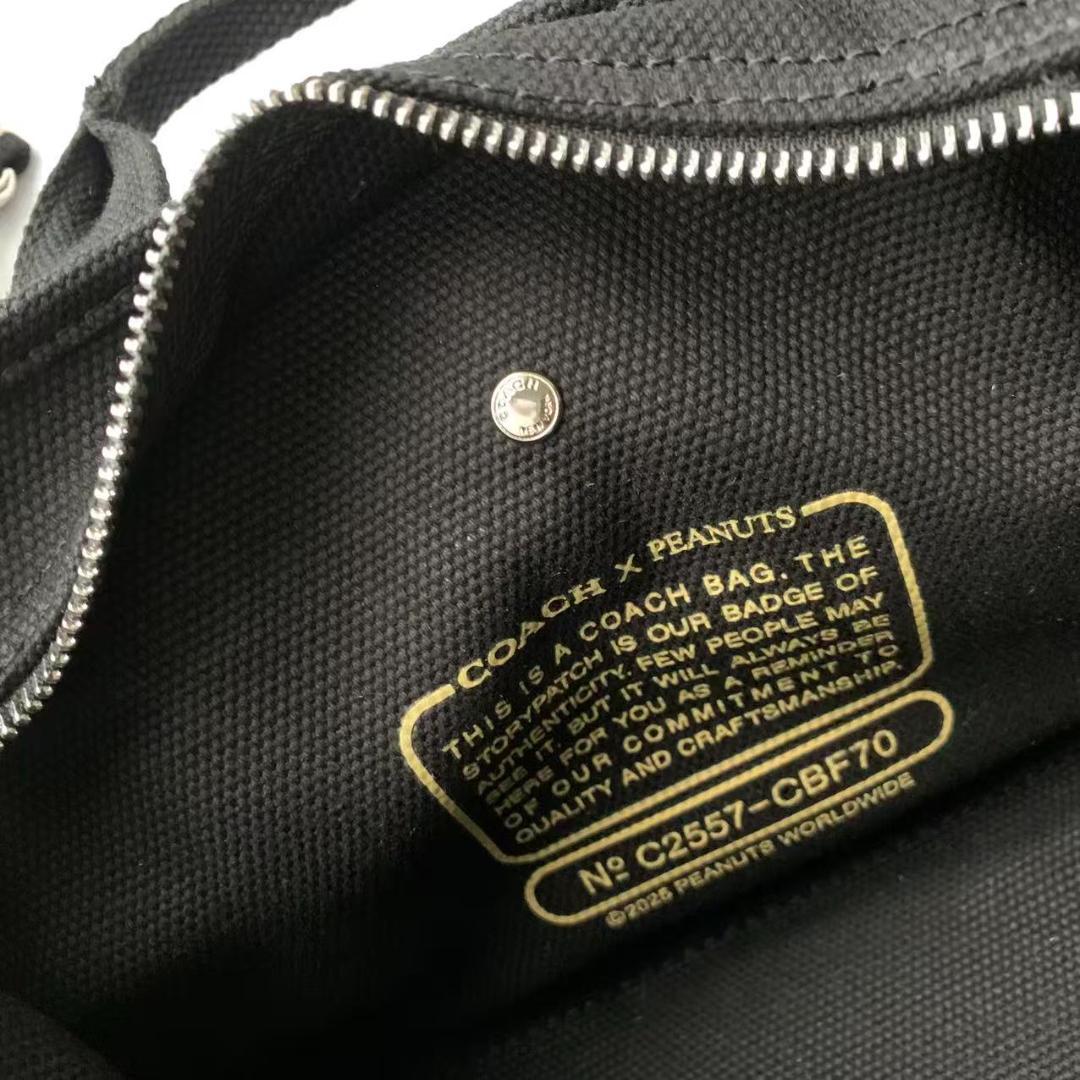 美品✨コーチ カーゴ トート 26 スヌーピー コラボ ブラック CBF70