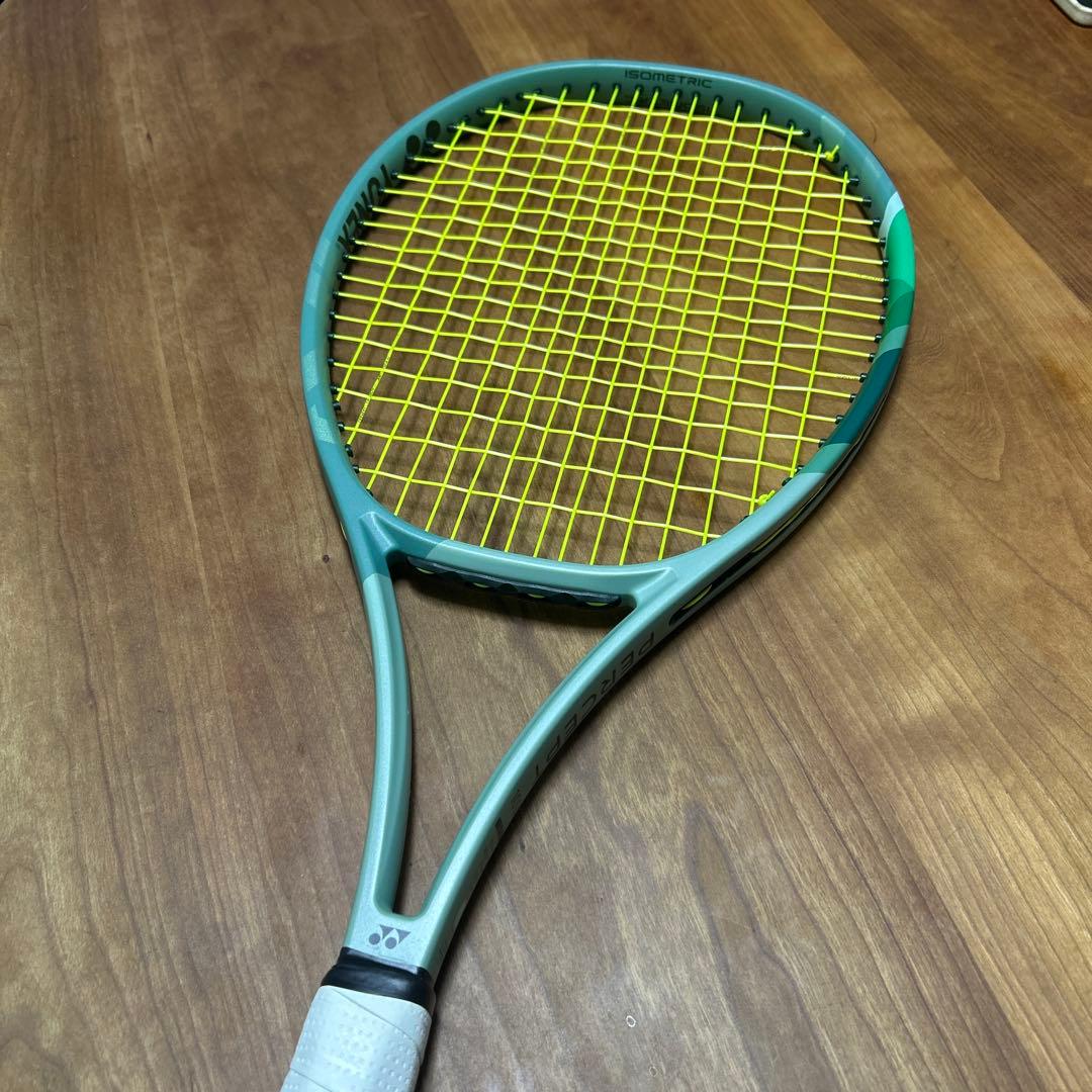 ヨネックス テニスラケット　パーセプト100L グリップ1