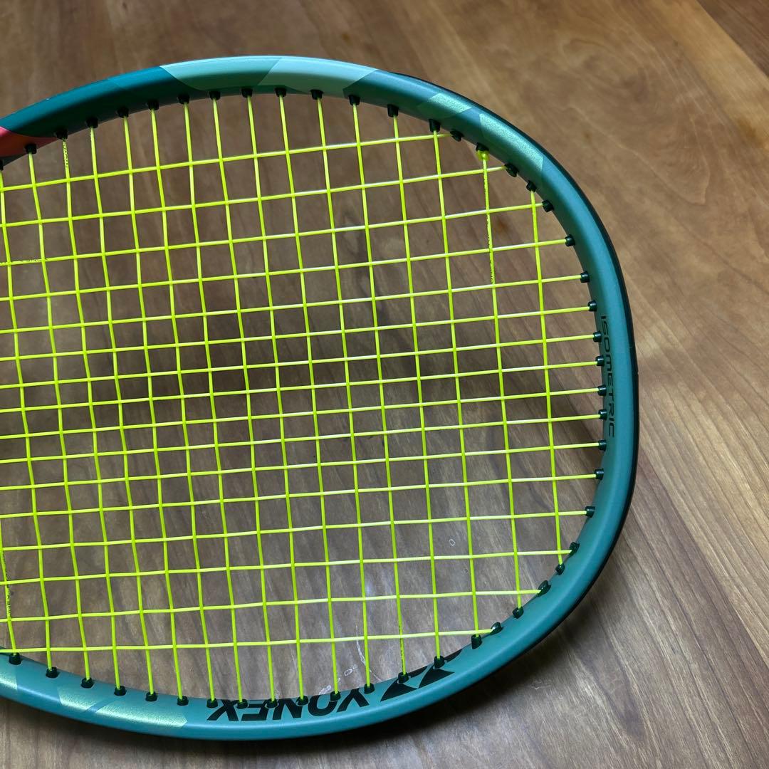 ヨネックス テニスラケット　パーセプト100L グリップ1