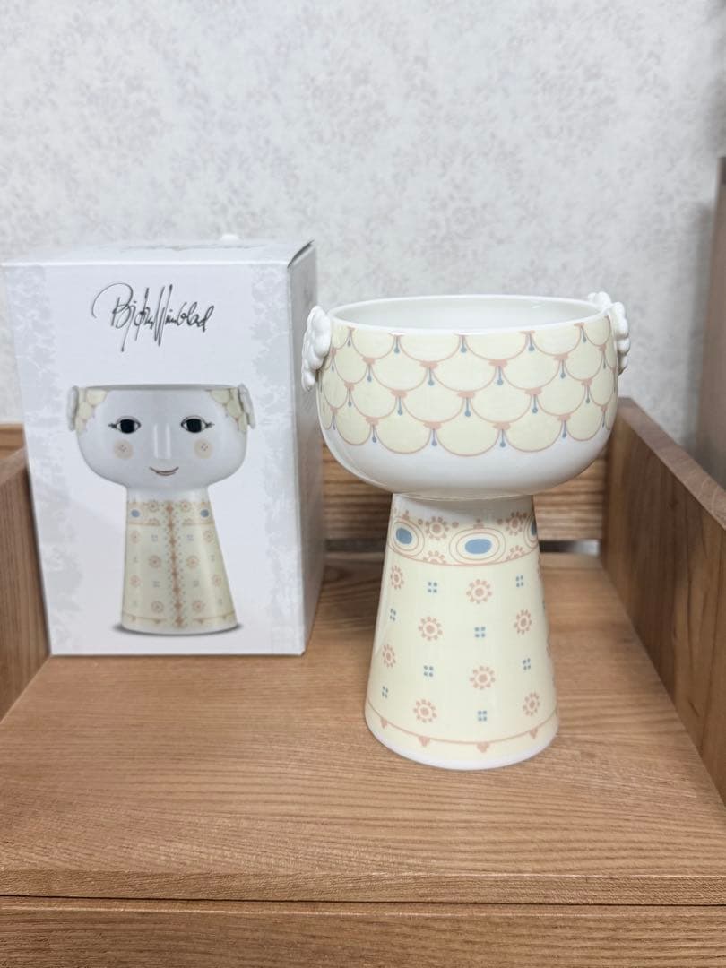 ビヨン・ヴィンブラッド　花瓶　約14.2cm 箱付き