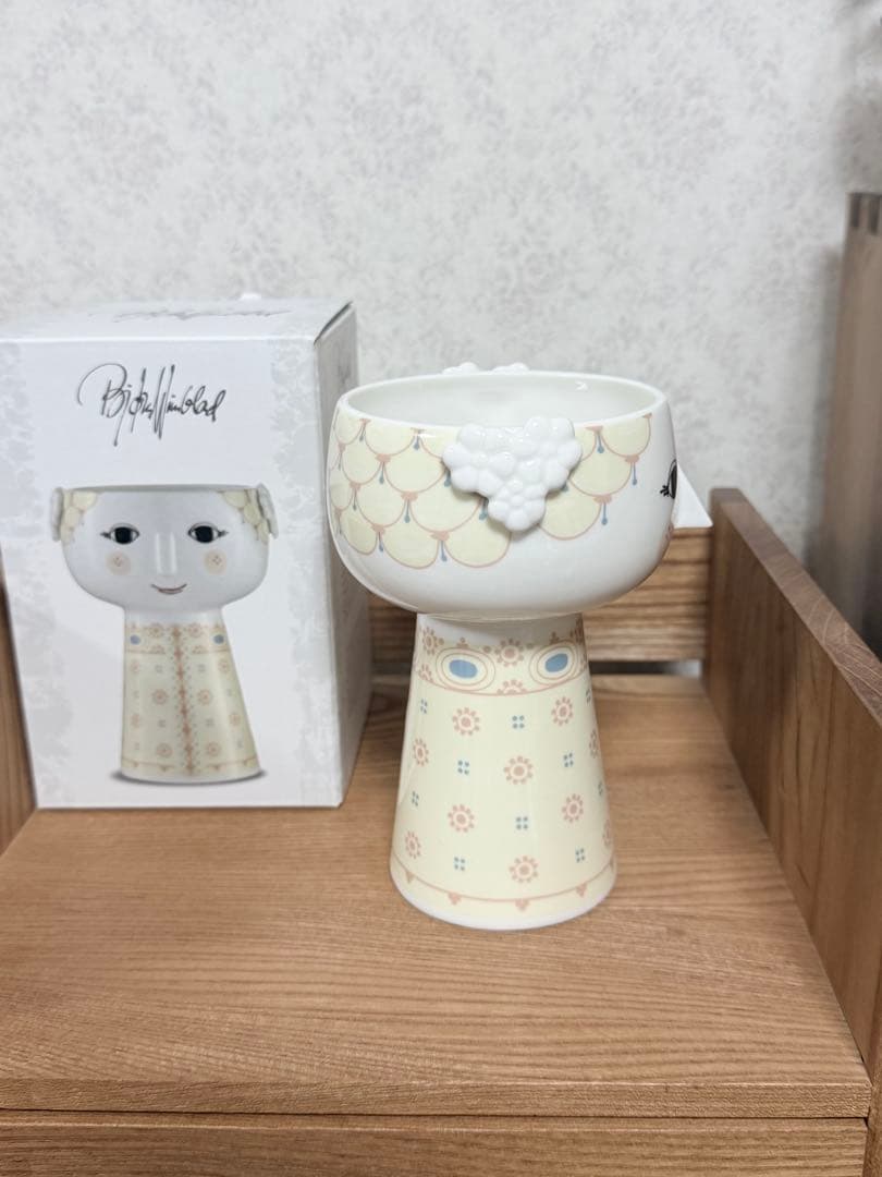 ビヨン・ヴィンブラッド　花瓶　約14.2cm 箱付き