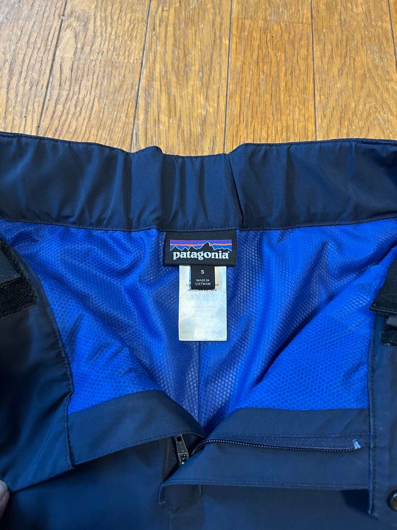 Patagonia パウダーボウルパンツ　Sサイズ　ゴアテックス
