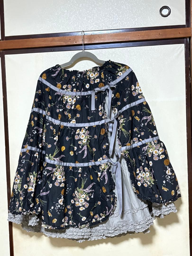 ピンクハウス　ミディ丈スカート