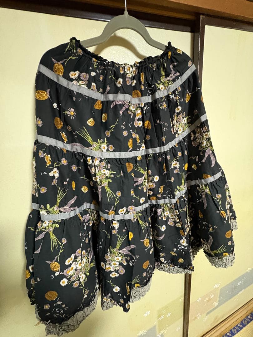 ピンクハウス　ミディ丈スカート