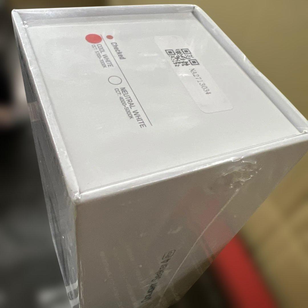 OLIGHT Seeker 4 Pro 懐中電灯