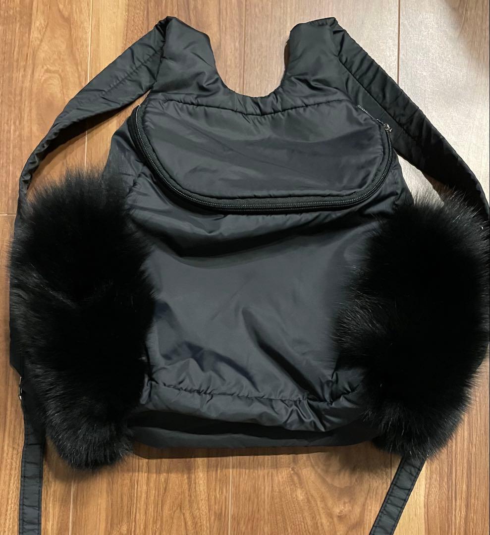 ツモリチサト ナイロンファー付きリュック ブラック