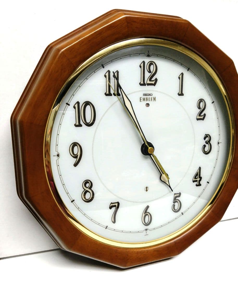 セイコー ／SEIKO 壁掛け時計　EMBLEM　エンブレム　定価3万