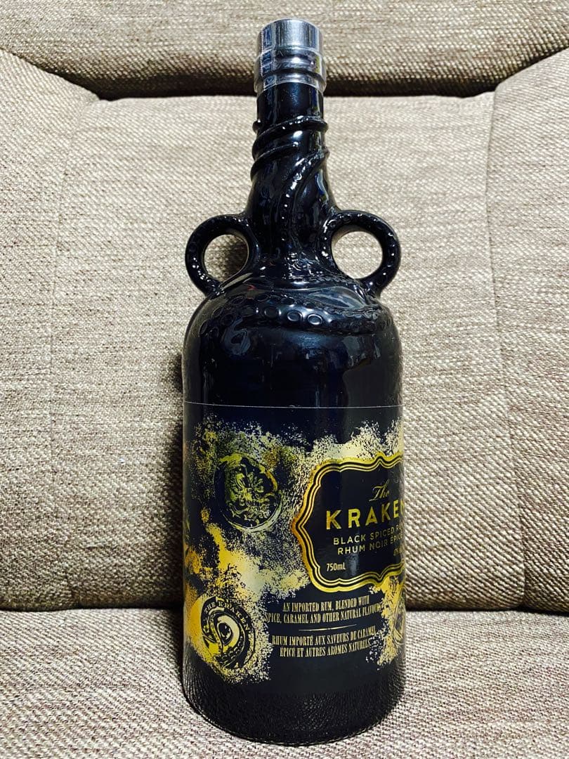クラーケン　ラム　セラミックボトル　リキュール　スピリッツ
