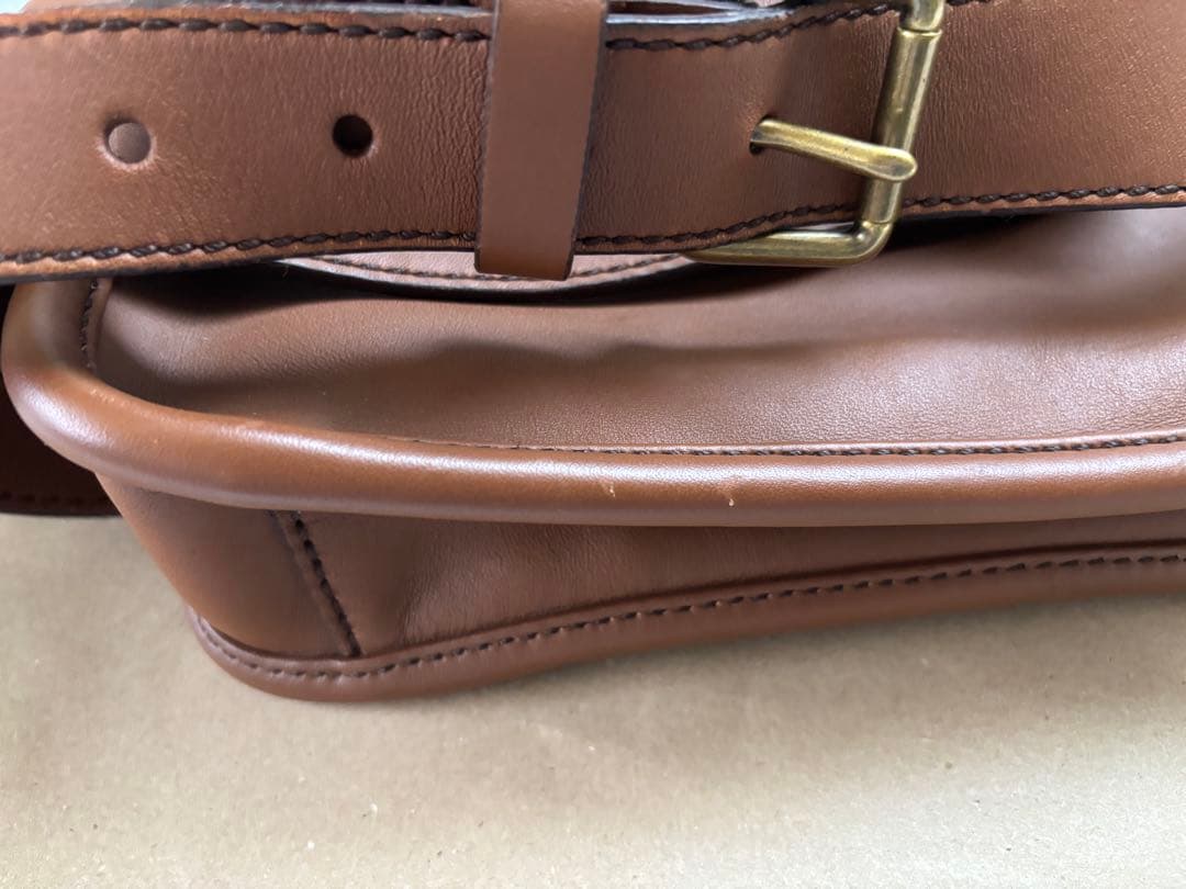 Coachレガシー ボディバッグ オールレザー ターンロック キャメル　オールド