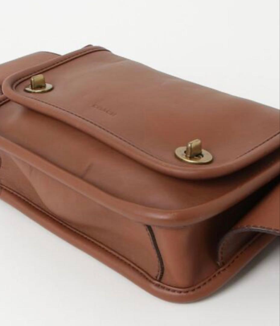 Coachレガシー ボディバッグ オールレザー ターンロック キャメル　オールド