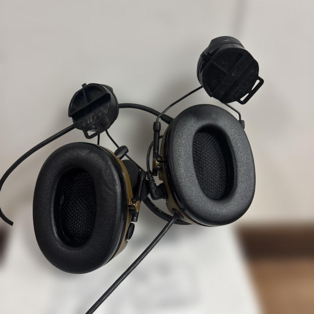 d*d様 未使用品　米軍放出品　実物　PELTOR COMTAC V 送料無料