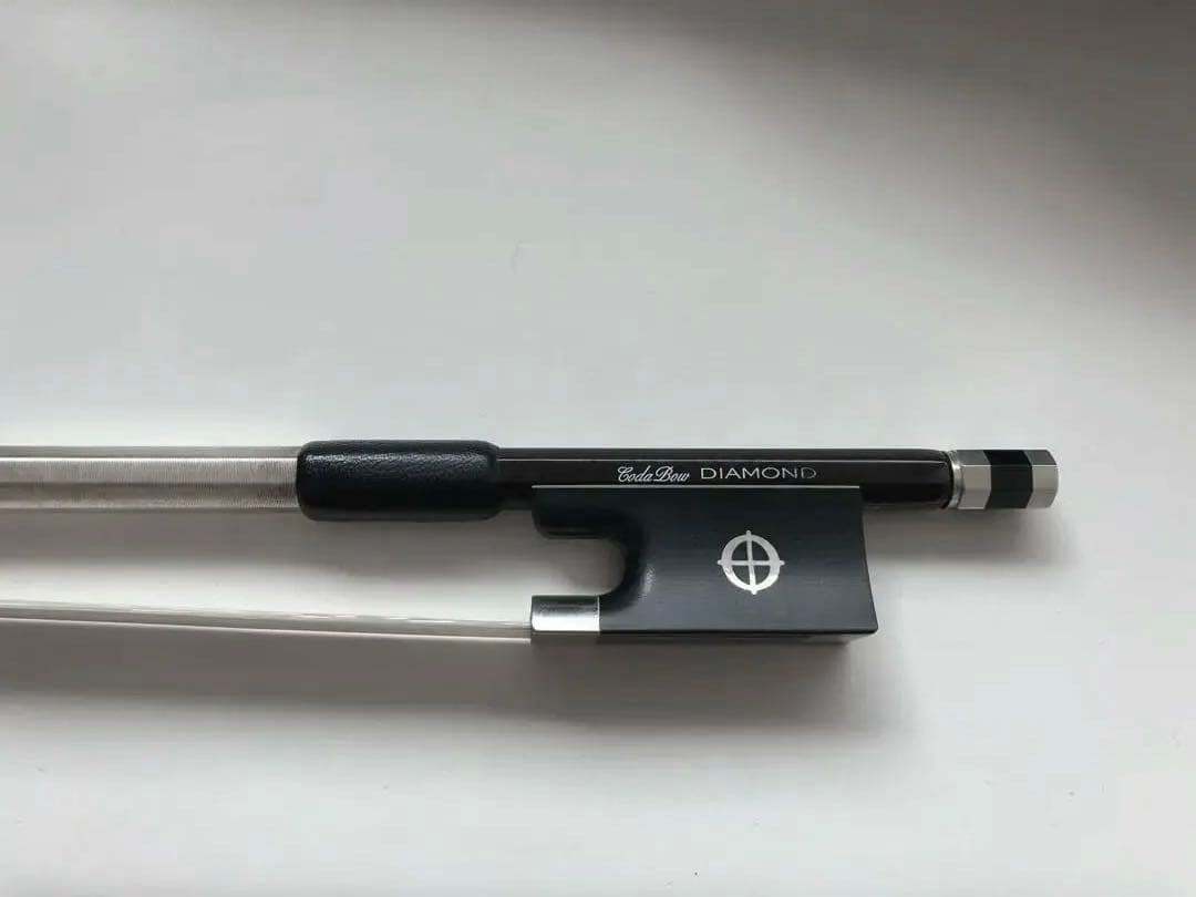 最終値下 新品CodaBow Diamond NX バイオリン4/4 カーボン弓