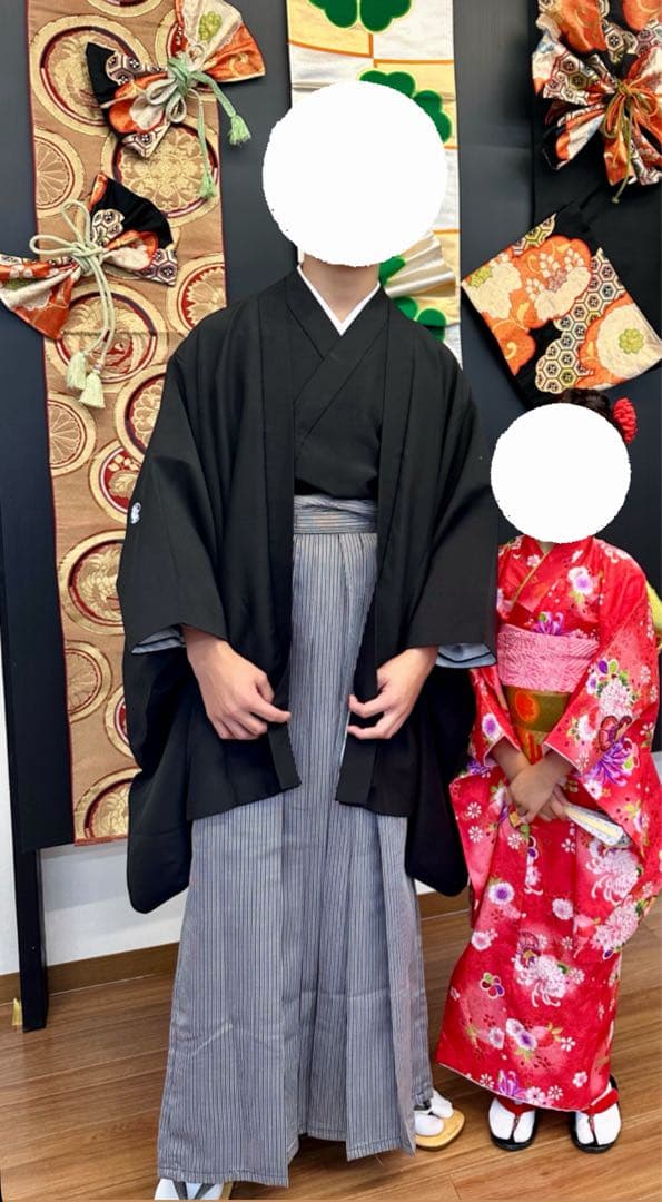 黒ストライプ着物・タッセル付き　袴　卒業式