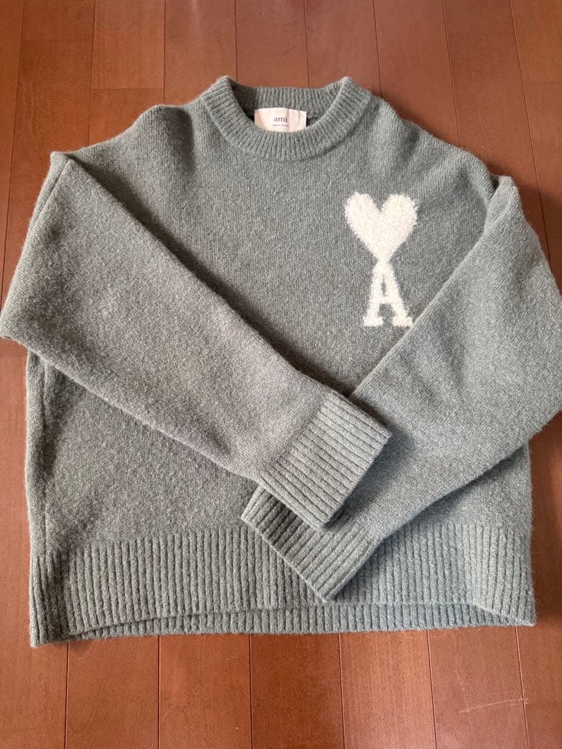 ami グレー セーター ハート刺繍
