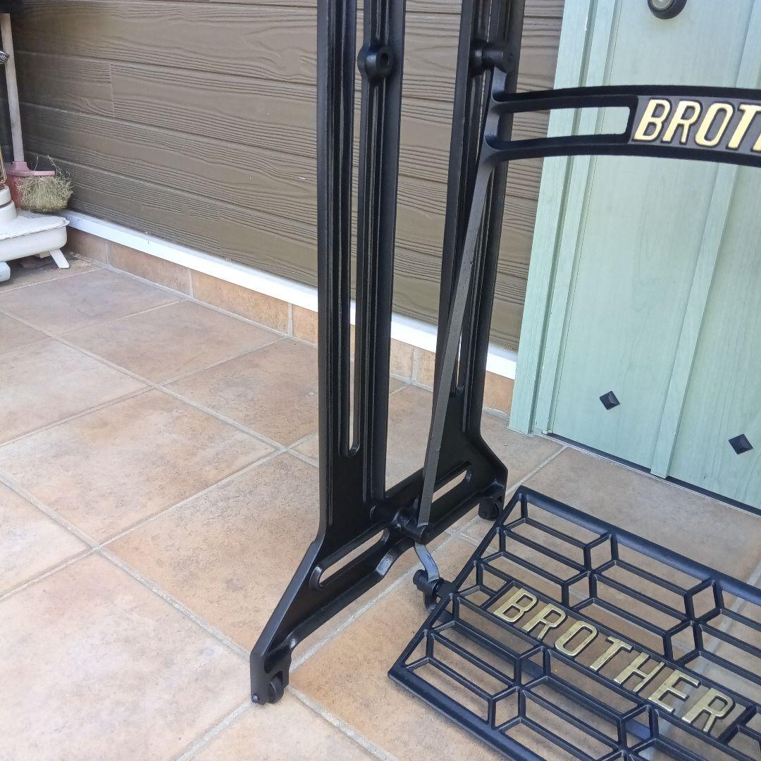 足踏みミシンテーブル　Brother