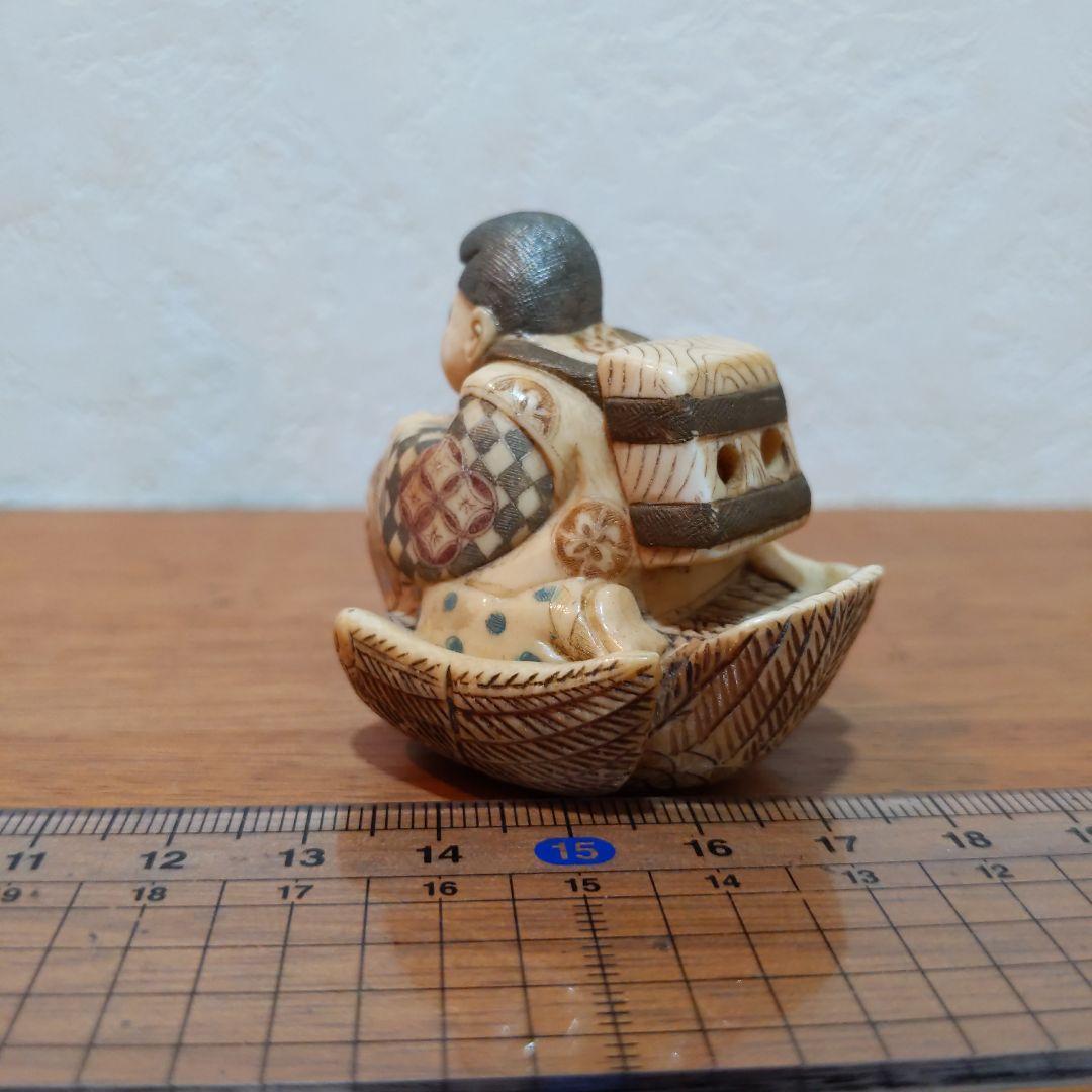 時代提物 縁起物根付 天然素材 在銘【福良雀に乗る大黒様】高4.7cm 重61ｇ