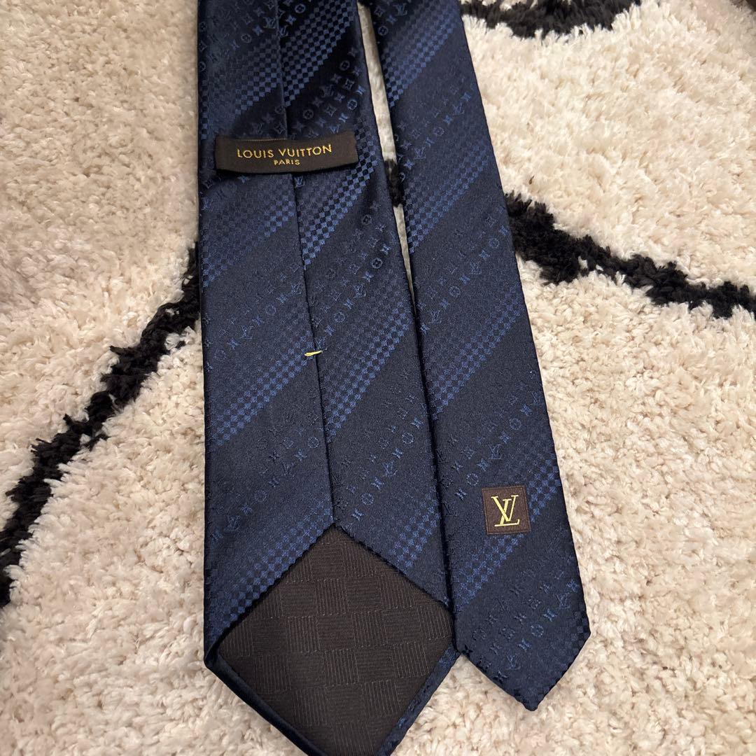 【未使用】LOUIS VUITTON ネクタイ ネイビー 箱付き