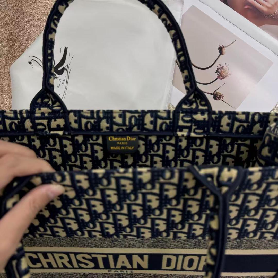 ブックトート　ラージ