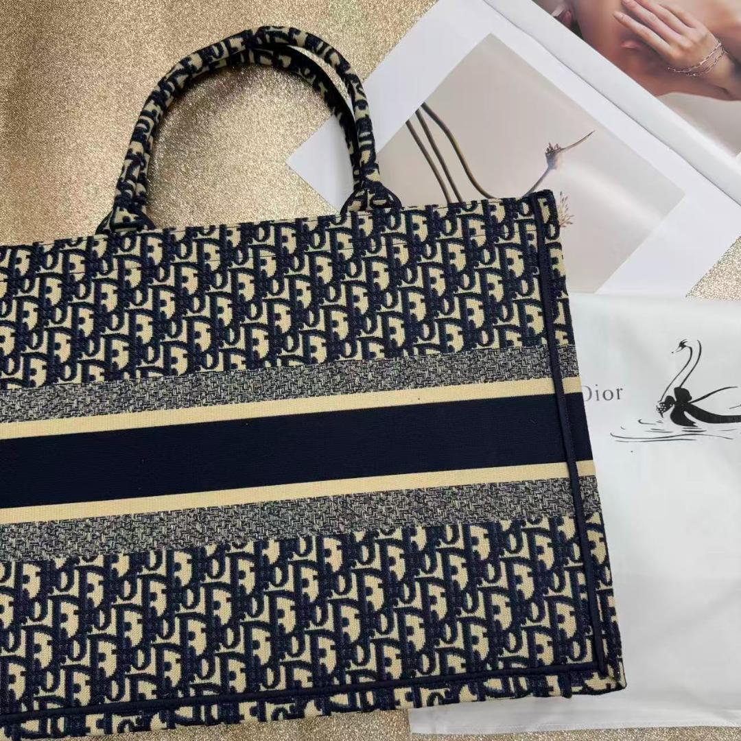 ブックトート　ラージ