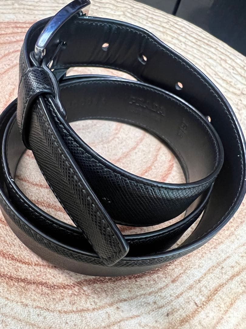 PRADAレザーピンバックルベルト2CC001 プラダ　ビジネス
