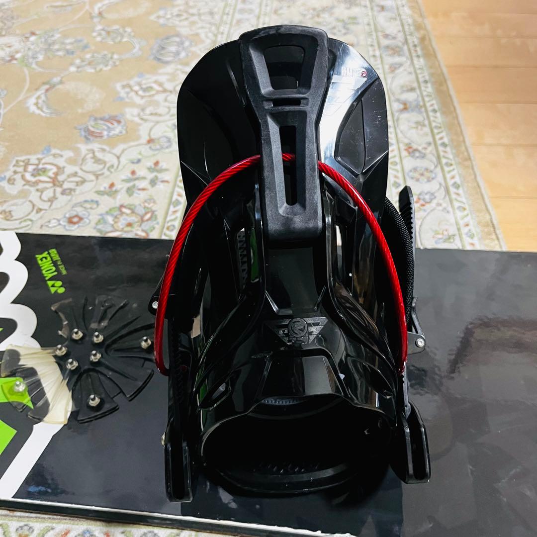美品 YONEX×FLOW フロウ ビンディング付スノーボードセット ヨネックス