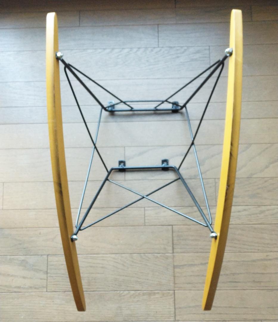 ハーマンミラーイームズアームシェルチェア　ロッカーベース