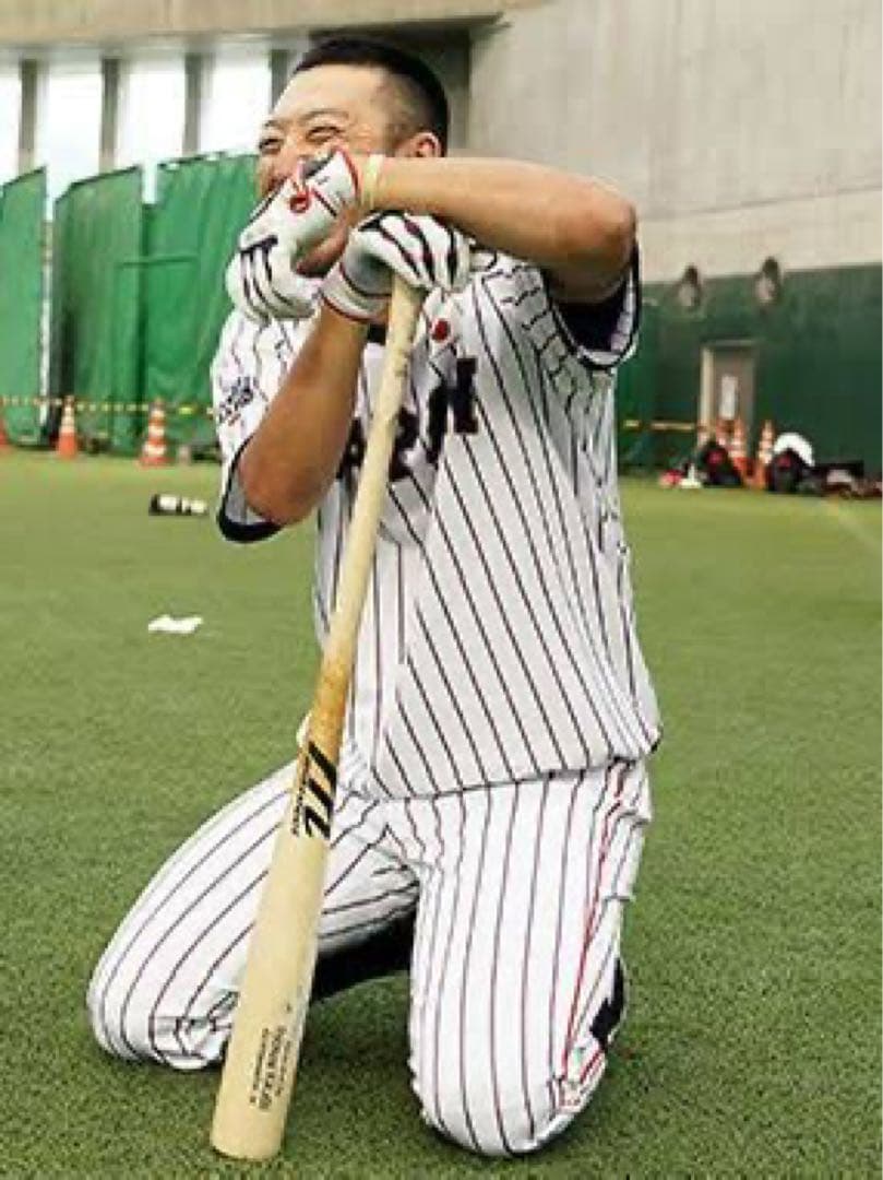 広島東洋カープ　菊池涼介選手 マルチ バット RK33 Custom Cut
