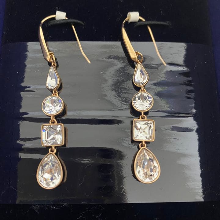 スワロフスキー Swarovski 『Lisanne ピアス』 5395236