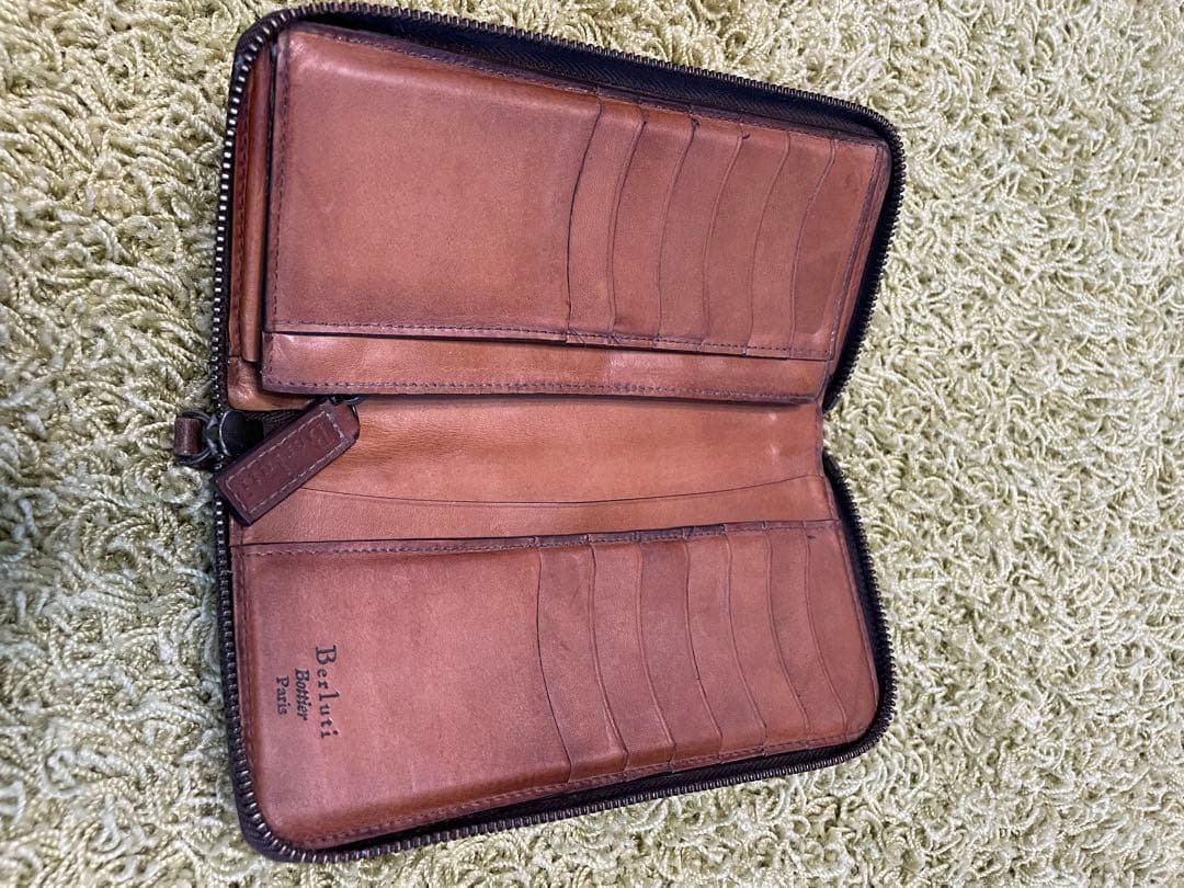 ベルルッティ長財布 カリグラフィ