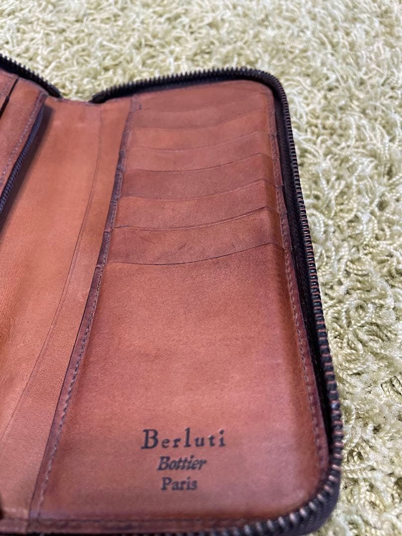 ベルルッティ長財布 カリグラフィ