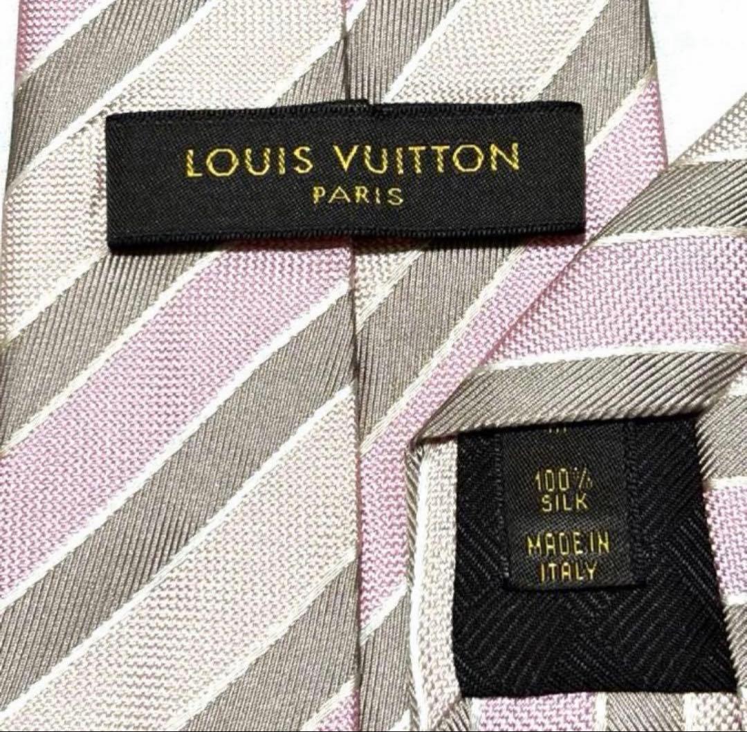 LOUIS VUITTON ルイヴィトン ネクタイ 光沢ピンク　ストライプ極美品