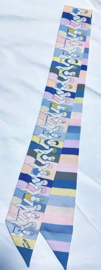 HERMES ツイリー　水遊びをする人　ピンク　来週値上げ予定です