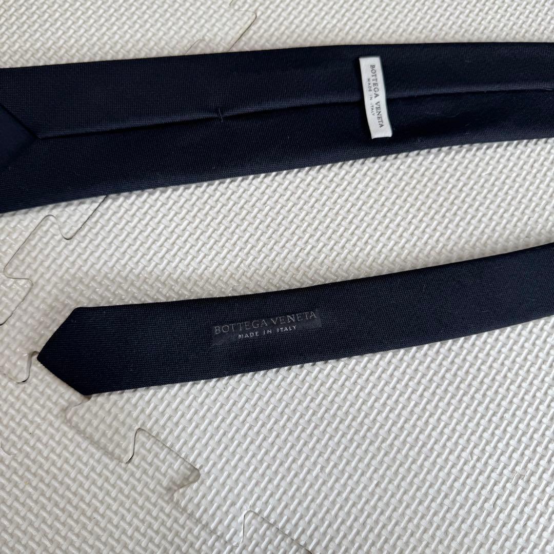 BOTTEGA VENETA ネクタイ 黒 無地