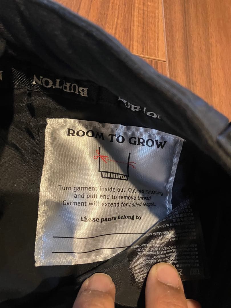 Burton 子ども用スノーボードパンツ Room to Grow 140 黒M