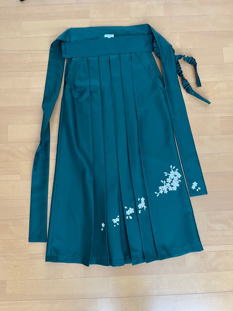 キャサリンコテージ　袴　150サイズ