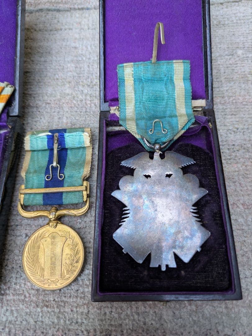 旧日本軍勲章 　功七級金鵄章　ほか6点一括で