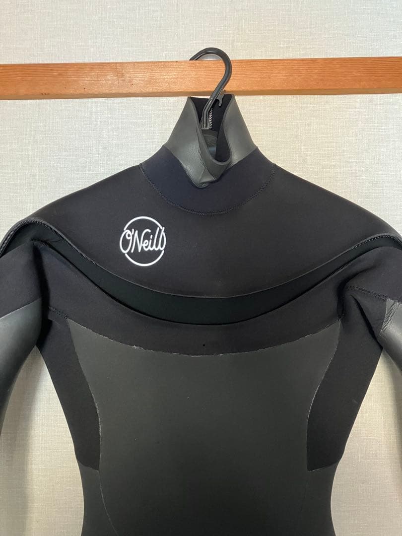 O'Neill ウェットスーツ　セミドライ女性モデル　Mサイズ　新品未使用