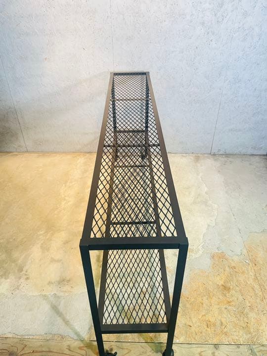 フルオーダー　ボタニカルラック　店舗什器　塊根植物や店舗のディスプレイなどに