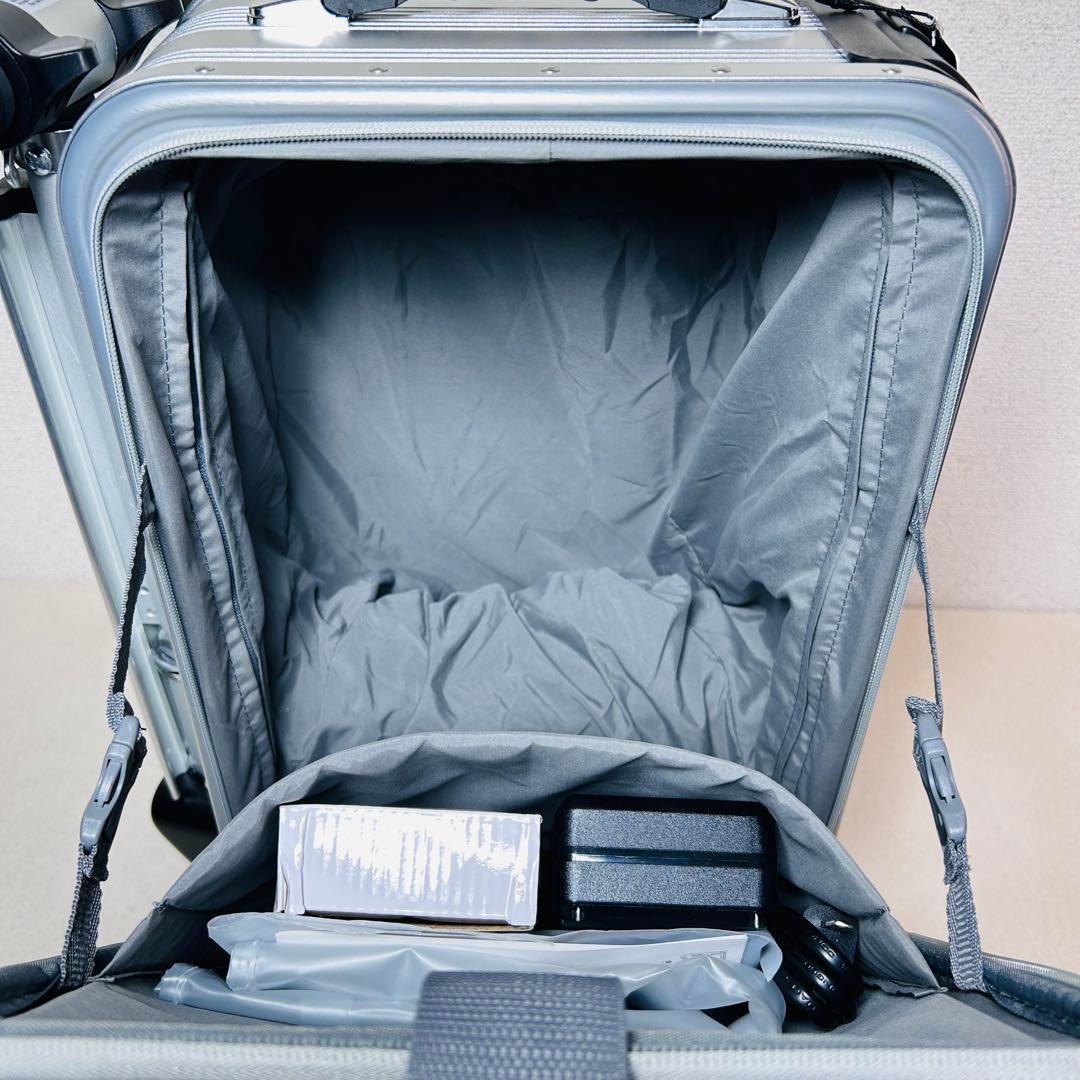 【未使用】Airwheel ROBOT 電動スーツケースSE3S